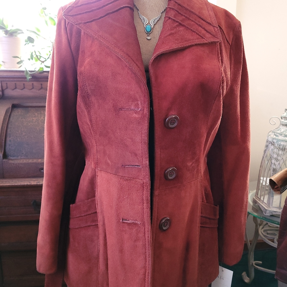 COPY - ✌️AWESOME Vintage 1970s Rust Color Suede jacket Sm/med